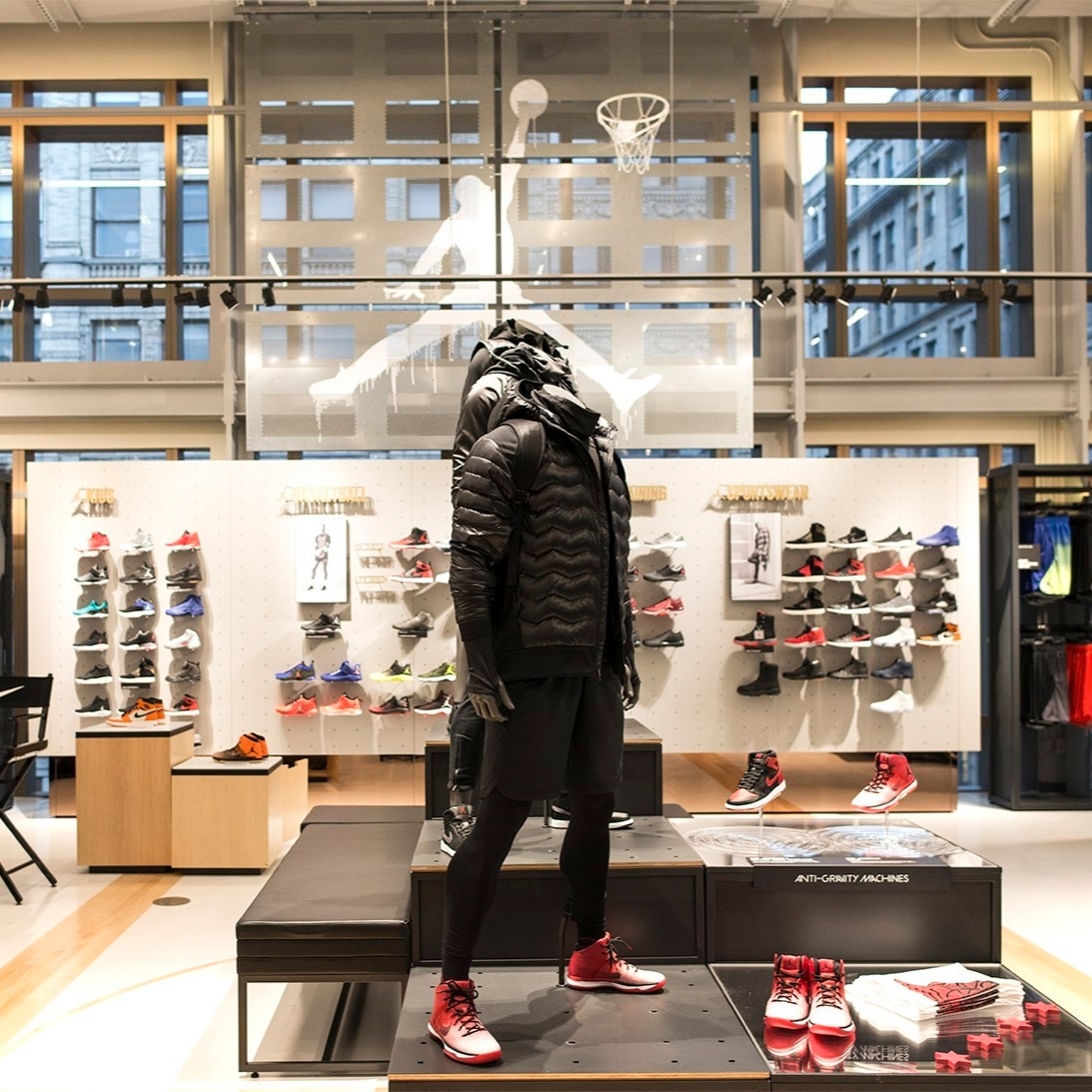 Nike 紐約 SoHo 旗艦店　球鞋朝聖新地標！
