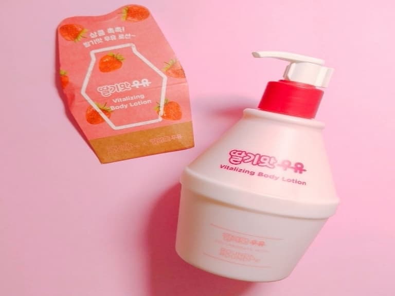 除了好喝，竟然還可以塗上身！快來看看這韓國香蕉奶最新推出的產品吧！