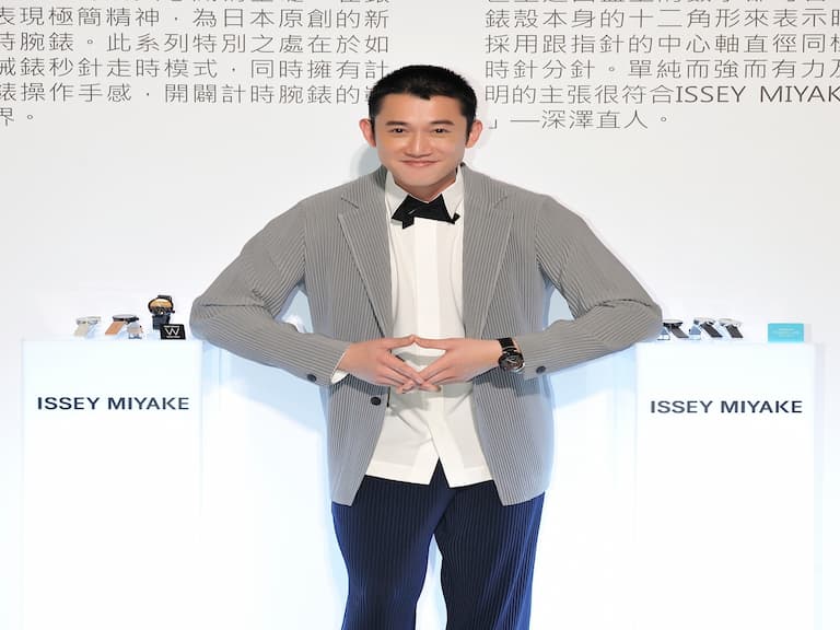 得獎後首次公開露面!吳慷仁難掩緊張,透露:「原來得獎的感覺是.....」