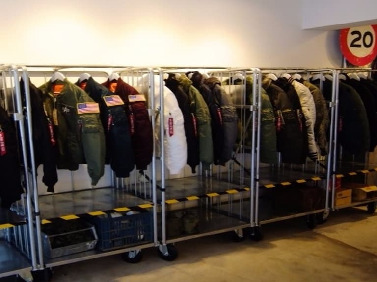 終於買得到了！經典軍裝 Alpha Industries 台北東區開幕啦！