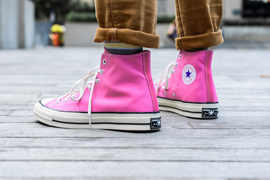 覺得冬季穿搭色系無趣?Converse 大熱鞋款全新配色你一定心動!