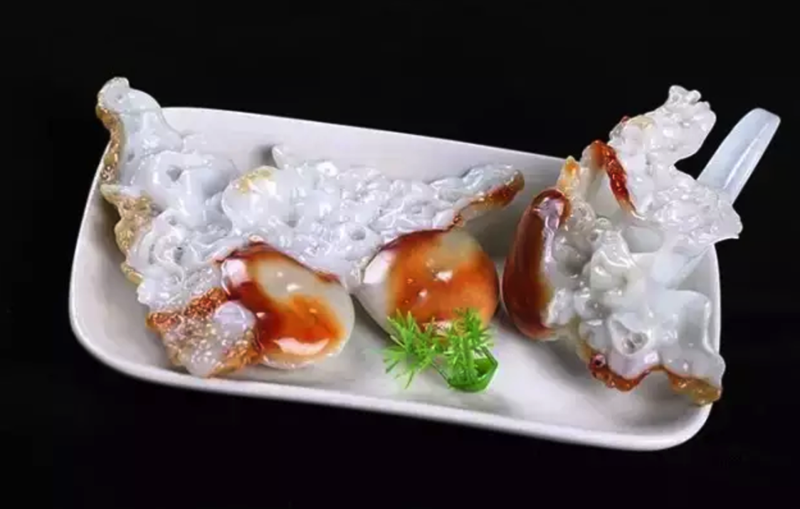他們用翡翠做了一桌美食,價值高到工作幾輩子都吃不起!