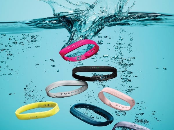 超！輕！薄！運動也時尚，Fitbit 超薄防水手環繽紛上市
