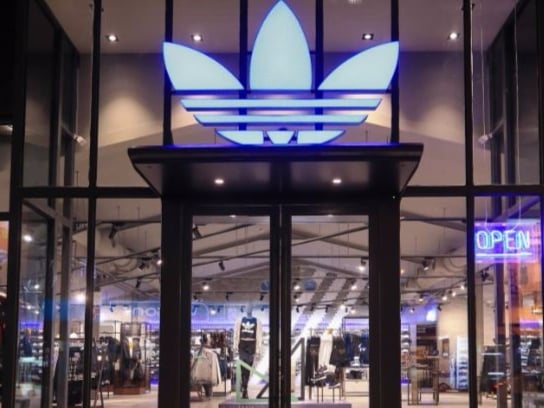 adidas Originals 高雄首家全新經典概念店 12/9今日正式開幕