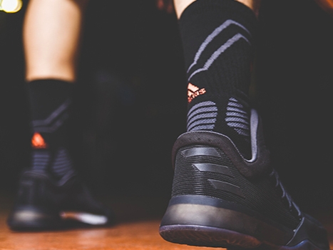 大鬍子哈登 歐洲步必備？adidas Harden Vol.1 Dark Ops
