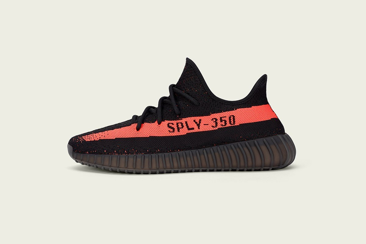 肯伊威斯特染金髮現身紐約　腳上是這一雙尚未發售的最新 Yeezy Boost！