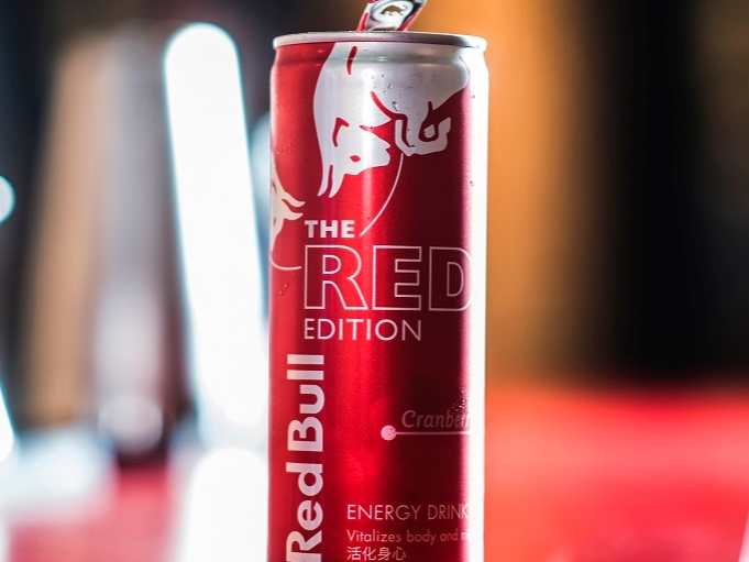 聖誕節沒人跟你玩交換禮物？來 Red Bull 限定店 R.E.D 就對了！