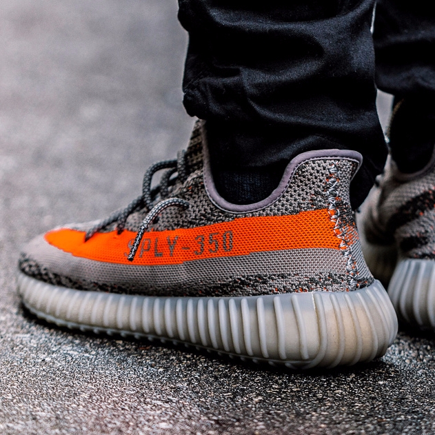 adidas YEEZY Boost 350 V2 靈感來自這一台車？！