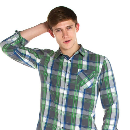 想買嗎？這位男孩想創業卻先賠錢　情急之下他只好把自己給上網拍賣了！