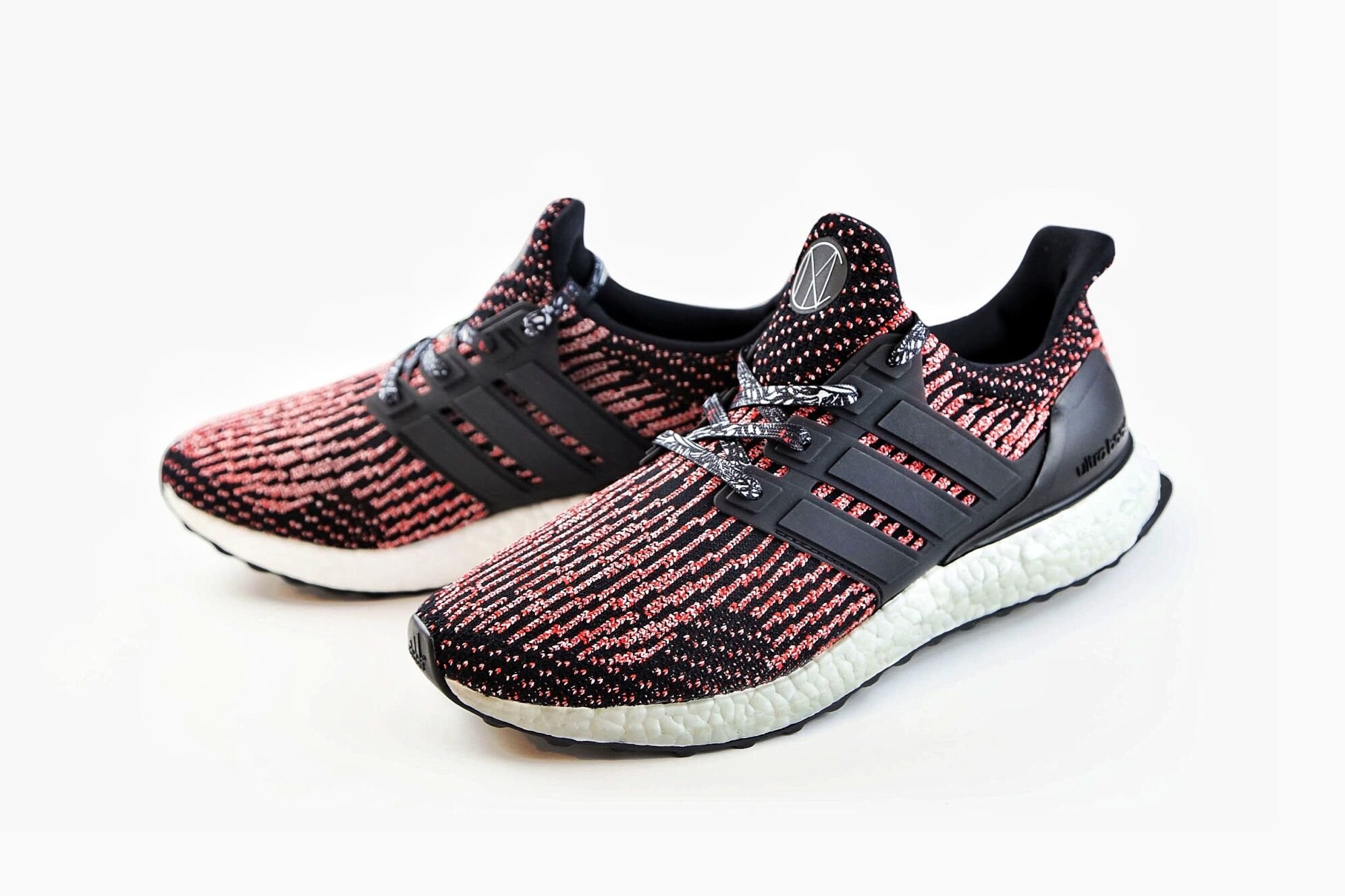 adidas 最強跑鞋家族 UltraBOOST CNY 限定鞋款  1月3日 發售