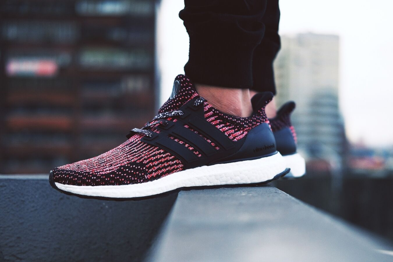 adidas 最強跑鞋家族 UltraBOOST CNY 限定鞋款  1月3日 發售