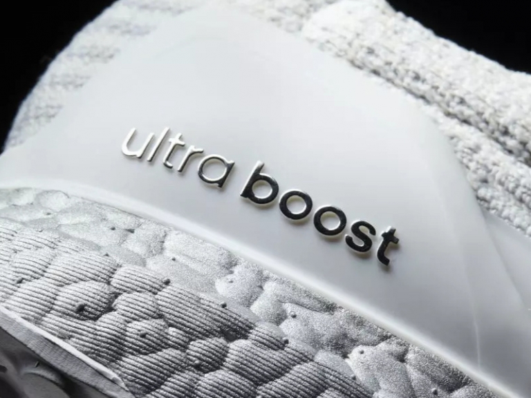 adidas UltraBOOST 3.0 全新白銀、黑銀鞋款