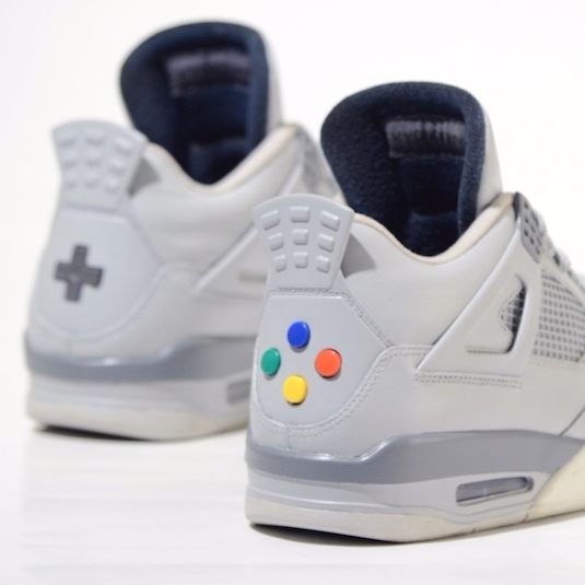 超懷舊！Air Jordan 4 與超級任天堂進行聯名　鞋身化身經典遊戲機！