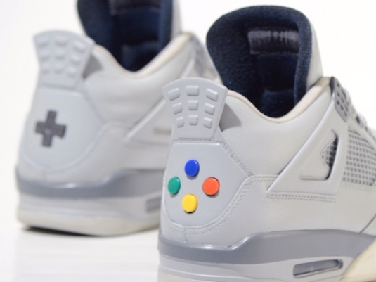 超懷舊！Air Jordan 4 與超級任天堂進行聯名　鞋身化身經典遊戲機！