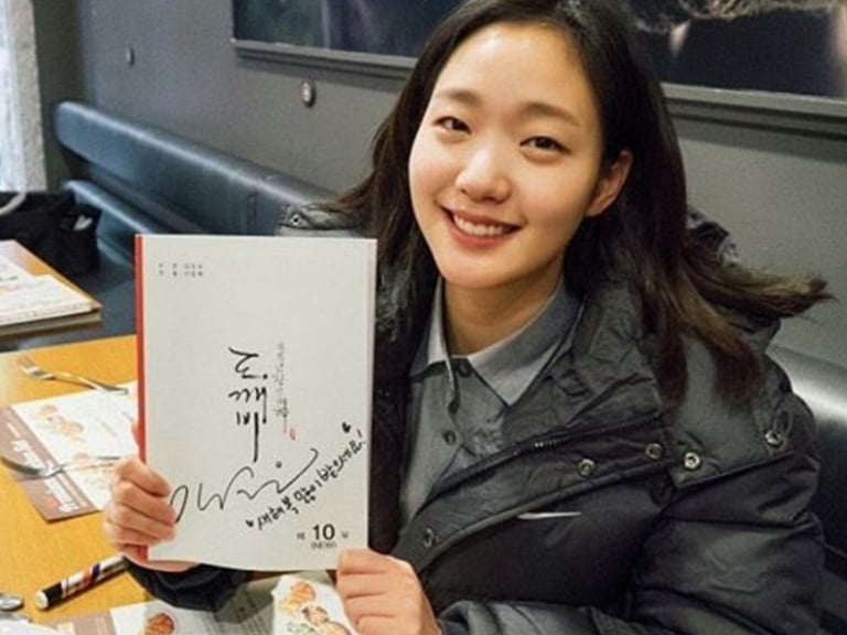 長相普普卻超吃香！金高恩的脫俗氣質「鎮煞雙男」
