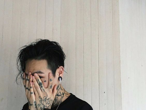 韓國「歐爸自拍懶人包 Top 4 」!網友:好像可以撇除臉的問題...