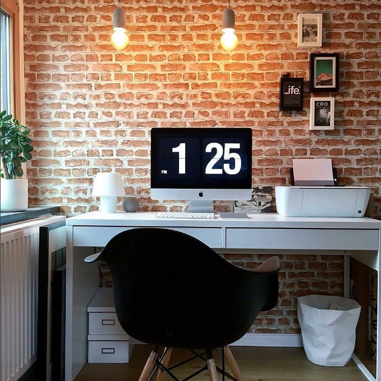 臨近新年來個徹底整理吧！參考這 7 位時尚 Blogger 的辦公空間，把小空間改造成簡約工作間！