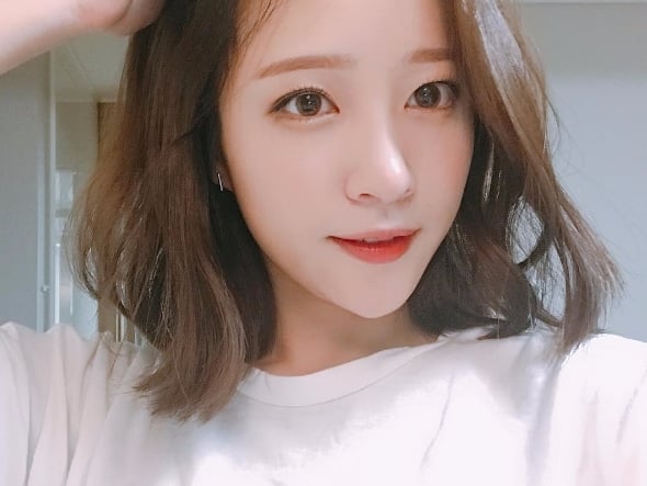 2017 小資女不能沒有它!一筆多用「4 效氣墊唇釉」 連 Hani 都淪陷...