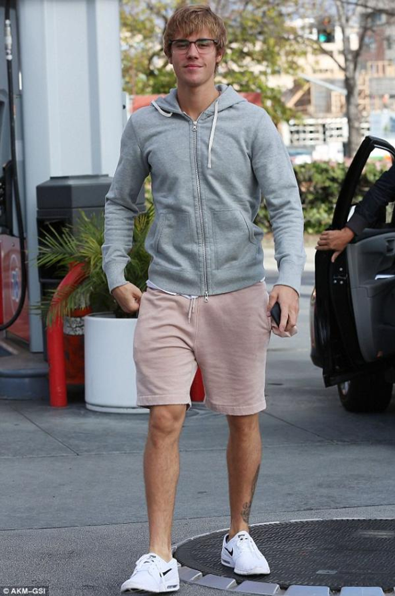 ▼小贾斯汀(justin bieber)的比伯头让大家想起当年还非常可爱的小贾