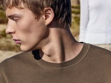 UNIQLO U 最新 2017 春夏型錄曝光　簡約的最美！