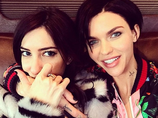 中性魅力無敵!帥氣澳洲女模 Ruby Rose 自爆「我與女友性生活非常美滿」!