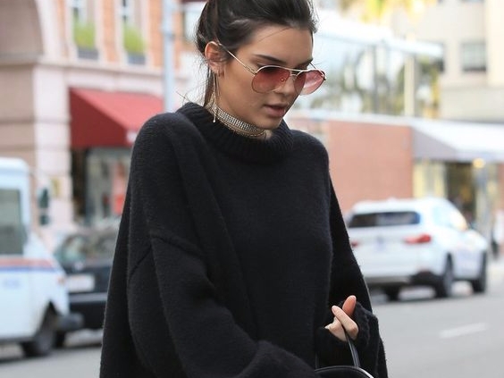 Kendall Jenner 親自傳授！掌握這 3 種簡單穿法，讓你舒服又時尚地上機去！