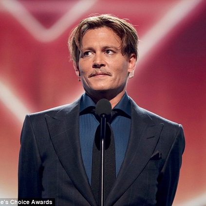 片酬超高還會破產？強尼戴普私密帳目曝光　每月揮霍無度的國王生活令人瞠目結舌！