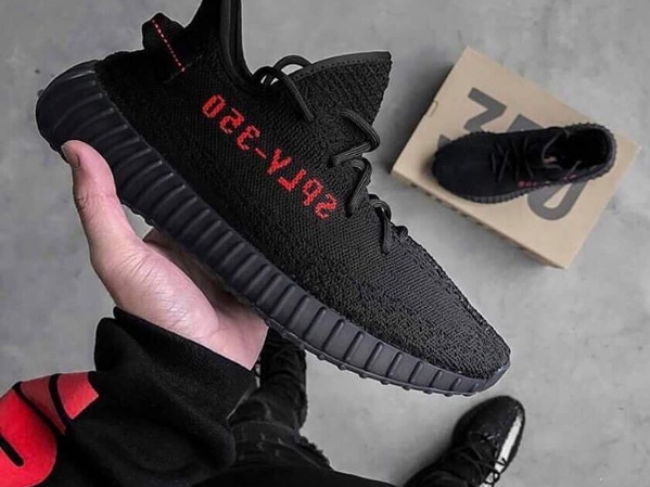 YEEZY BOOST 350 V2 全新版本「台灣販售日期確定」　鞋迷：鞋頭不要一直炒作啦！