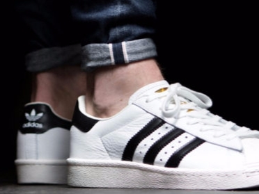 貝殼鞋風潮再起！adidas Superstar 加入 Boost 鞋底行列　最新實體照片曝光！
