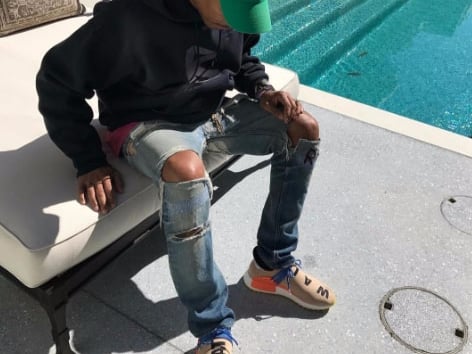 菲董公佈最新 adidas NMD Hu 鞋款　看來同樣相當難入手！