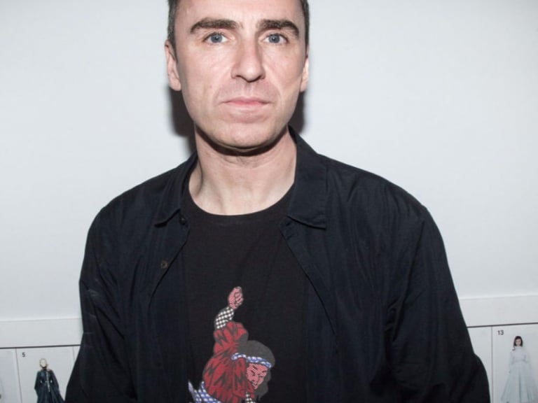 終於來了！ Raf Simons 的 Calvin Klein 首秀到底有沒有丟下極簡主義？