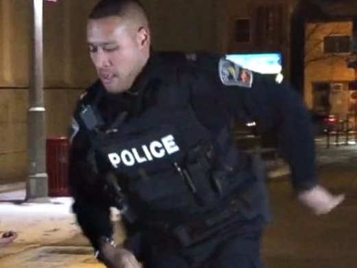 超帥視頻：加拿大警察身手不凡，即興跳街舞爆紅網絡！