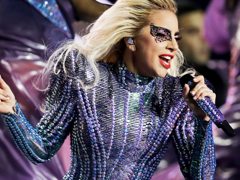 最真實的原音重現！ Lady Gaga 在 Super Bowl 的「收音」意外流出　網友聽到都跪了...