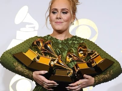 葛萊美獎最大贏家 Adele 霸氣連拿五獎 Beyoncé 動人致詞呼籲大眾挑戰禁忌