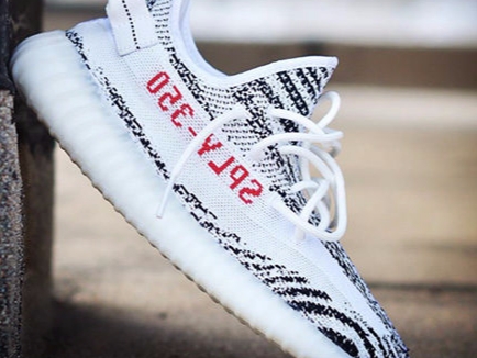 2 月壓軸出籠！Yeezy 斑馬釋出鞋量據傳只能用「稀罕」來形容