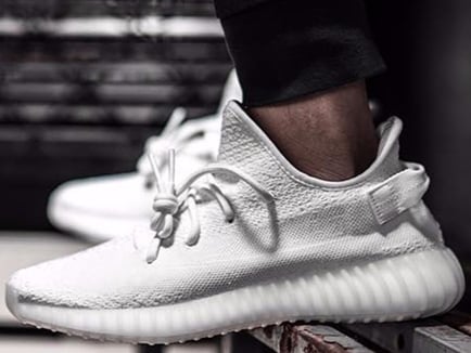adidas Originals YEEZY BOOST 350 V2「Cream White」　純白無瑕官方照片曝光！