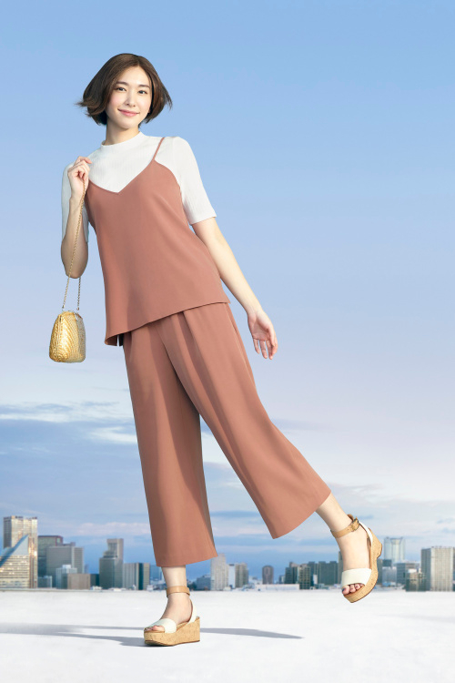 新垣結衣代言 UNIQLO 全新 Drape 系列很《月薪嬌妻》