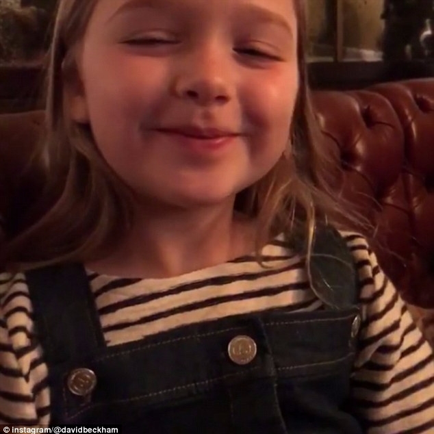 果然是貝克漢小公主！「小七」這樣為外婆慶生　可愛到讓粉絲都融化了...