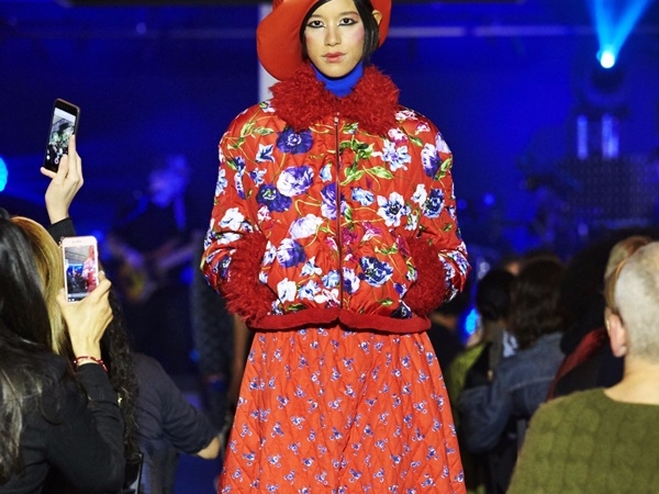 經典不退流行！KENZO 回顧展帶領大家重回品牌「最重要的時刻」