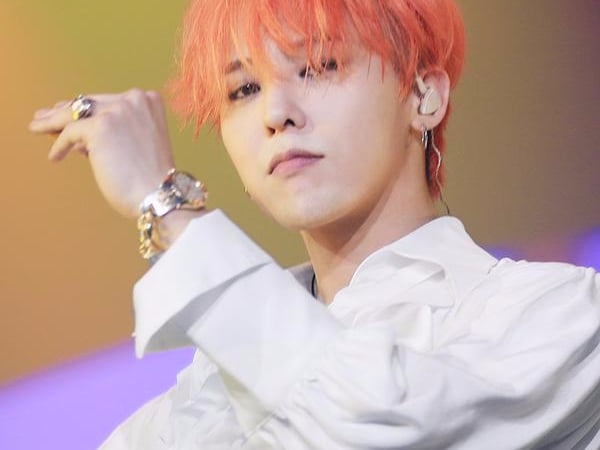 真的在一起？才爆分手宣言未滿半月　韓媒抓包「雪莉、GD 正火熱」同戴情侶戒！