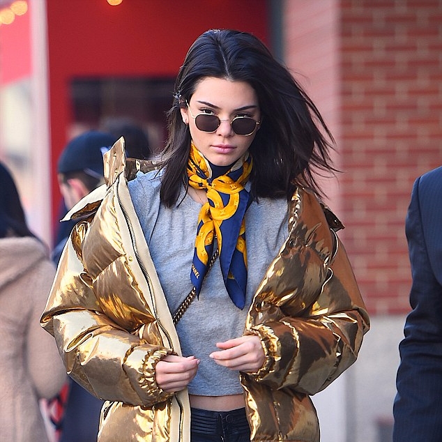 家中 20 萬美元珠寶首飾被闖門偷光　Kendall Jenner 氣到炒了所有保鑣！