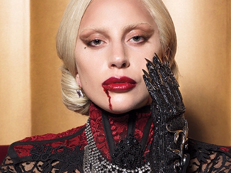 Lady Gaga 真的沒有要演！第三季《American Crime Story》中飾演 Donatella Versace 的是她！