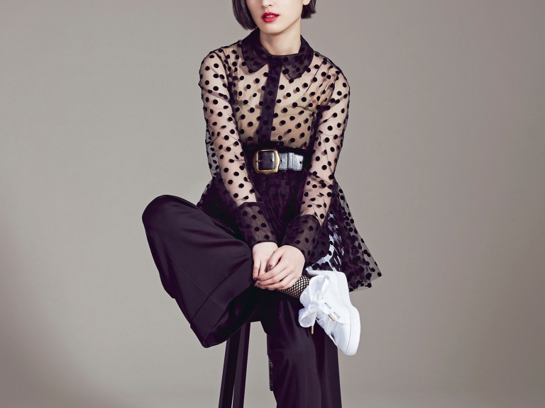 甜美女 Out ！柯佳嬿神詮釋「冷都厭世女」 網友：帥的我心慌慌...