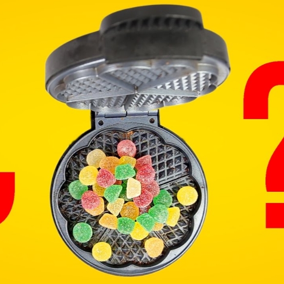 瘋狂實驗！格子鬆餅機的創意料理　如果把軟糖放上去壓烤會發生什麼事？