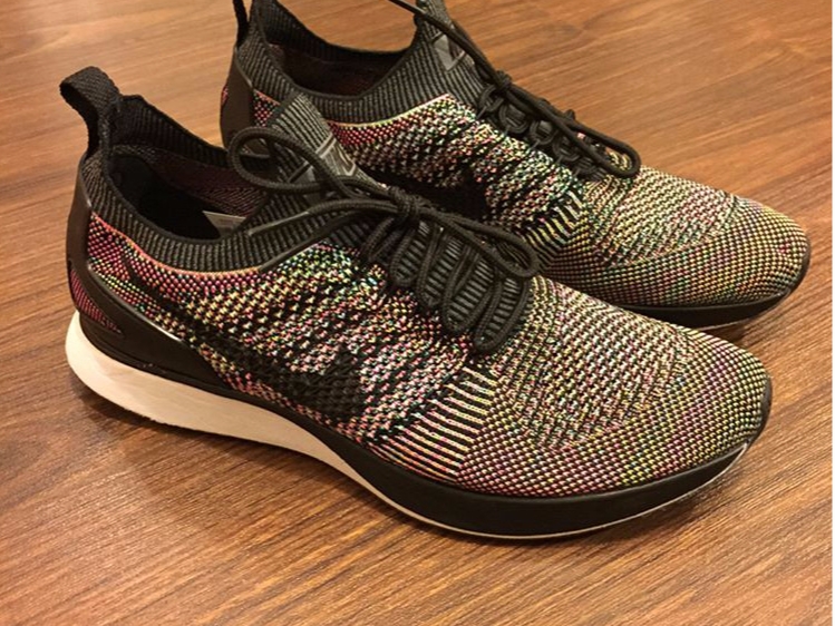 Nike 全新跑鞋 Mariah Racer 曝光 彩虹飛織家族再進化!