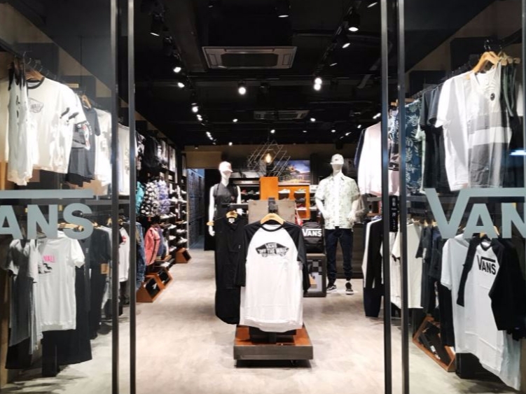 VANS全新概念店 新竹大同直營門市 4/14 (五) 盛大開幕
