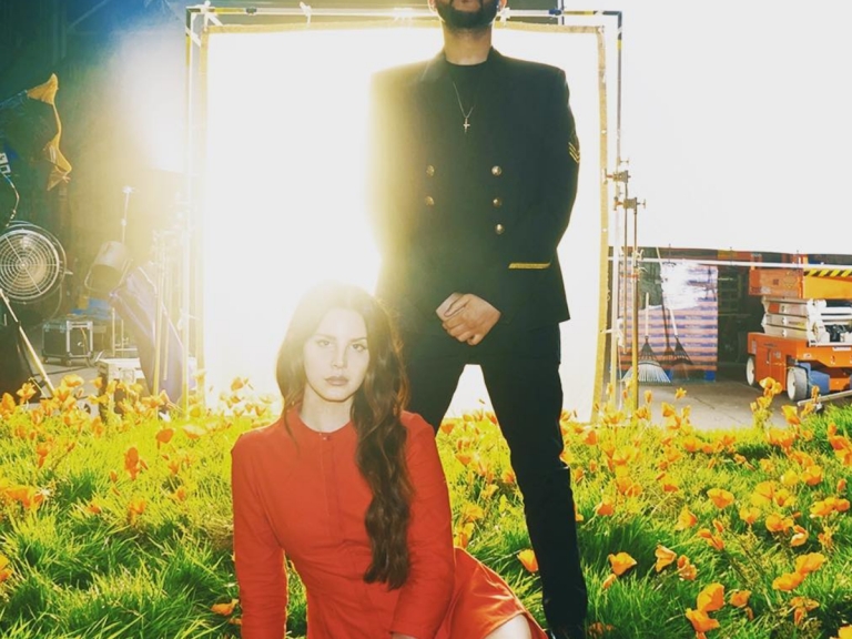 這組合太狂我不敢聽！Lana  聯手威肯的新單曲好聽到網友直喊 「抱歉了 Selena」