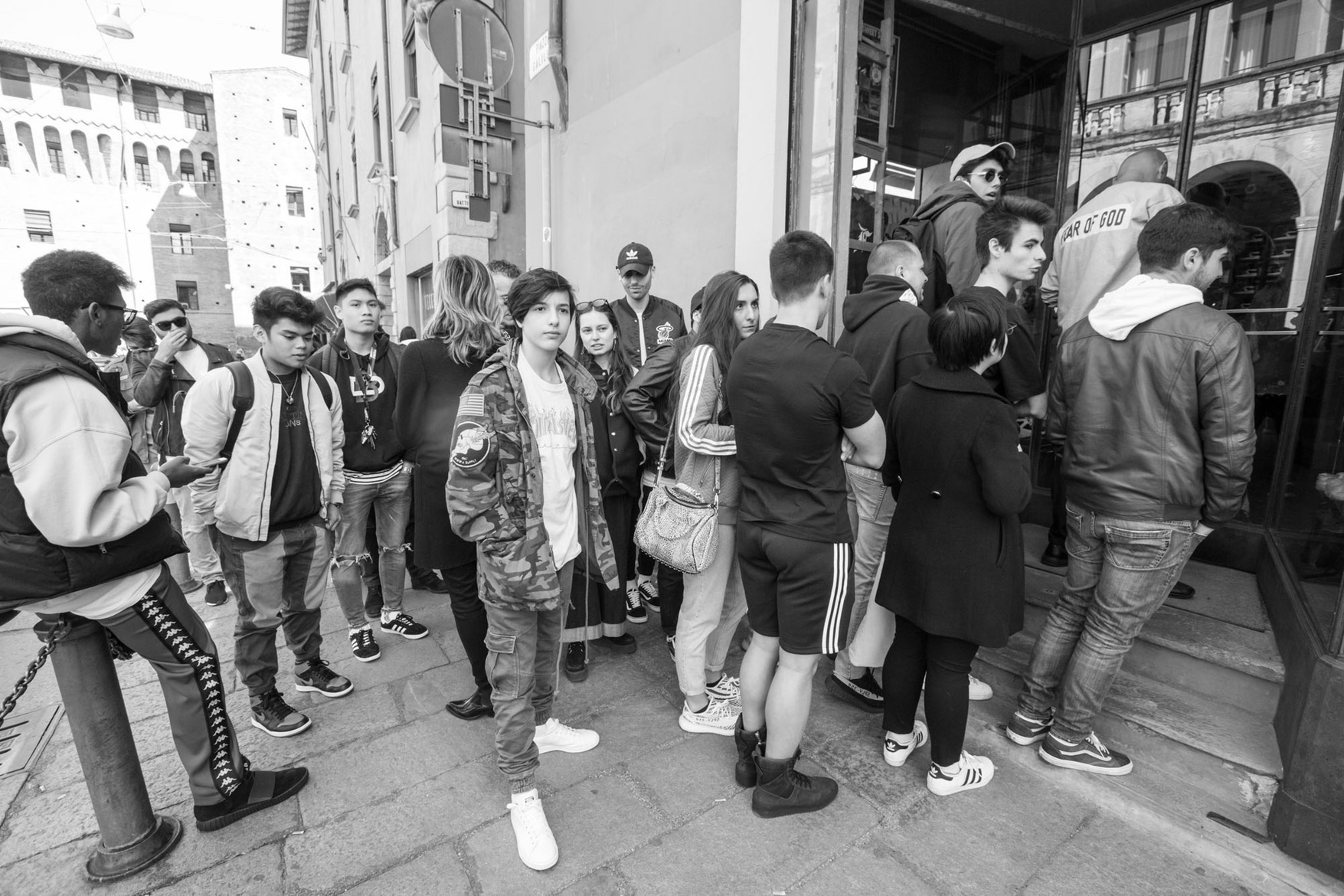 Fear of God 「1987」系列席捲義大利!限定店現場裝潢帥瞎一票潮人