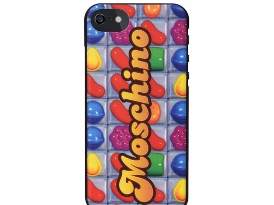 Candy Crush 除了可以玩外，多得 Moschino 現在還變成了時尚單品！