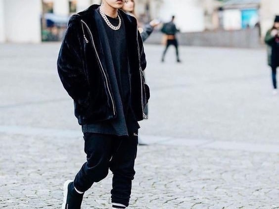 ZARA 推出 GD 腳下這雙「潮鞋激似款」　而且價格只要 1990 元！